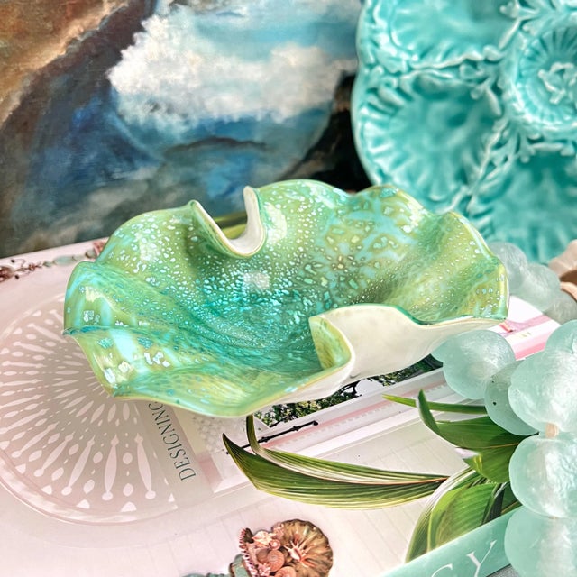 Metal Vintage Mid-Century Italian Murano Green and Silver Art Glass Bowl With White Casing For Sale - Image 7 of 11