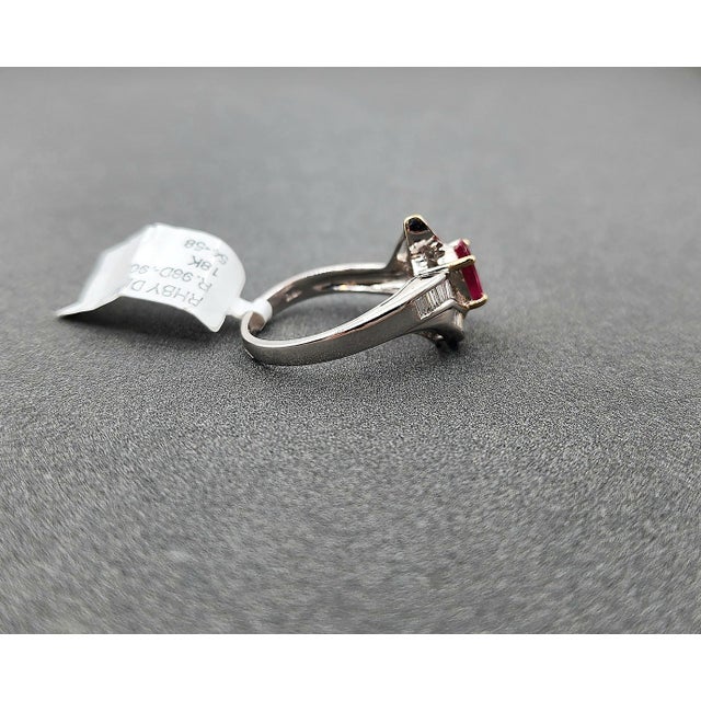 Metal 1.88 Ct Ruby & Diamond Ring Size 6.5 For Sale - Image 7 of 9