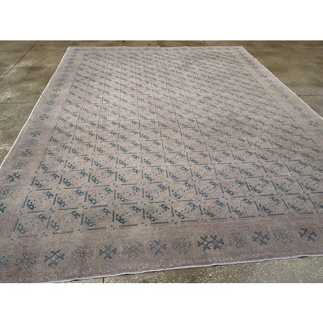 Gray Galerie Shabab Collection Mid-20th Century Turkish Anatolian Room Size Carpet For Sale - Image 8 of 10