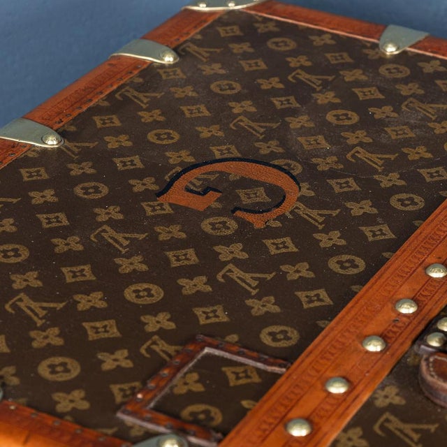 Louis Vuitton Wardrobe Trunk in Monogram Canvas from Louis Vuitton, France, 1930s For Sale - Image 4 of 18