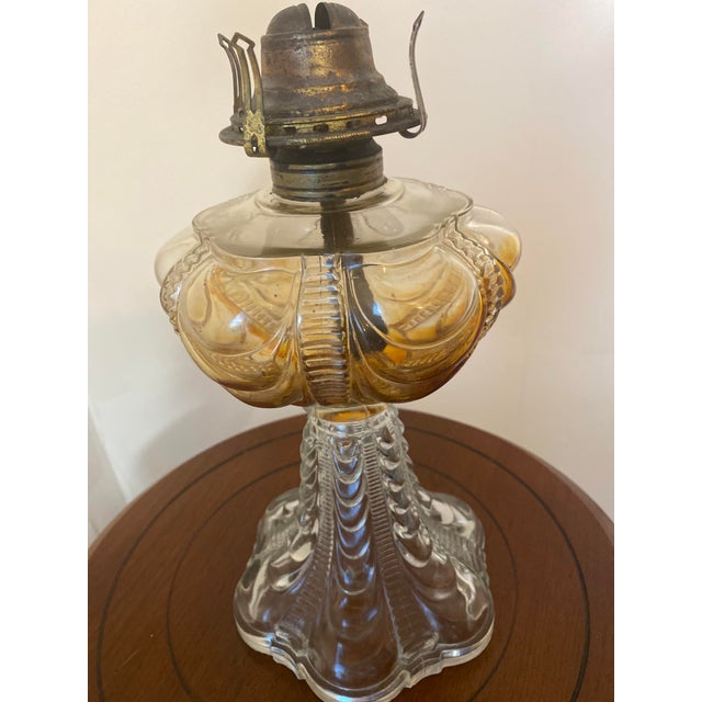 Antique Eapg Coolidge Drape Glass Oil Kerosene Lamp With the 2 Queen