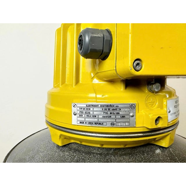 1990s Industrial Yellow Explosion Proof Lamp with Grey Enameled Shade from Elektrosvit, 1990s For Sale - Image 5 of 16