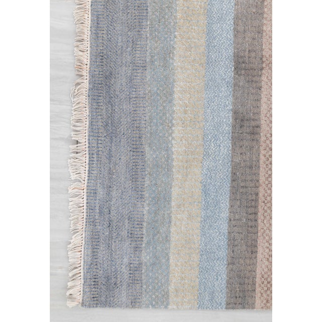 4' x 6' Savannah Hand Knotted Modern Light Blue,Gray Wool & Silk Rug For Sale - Image 4 of 18