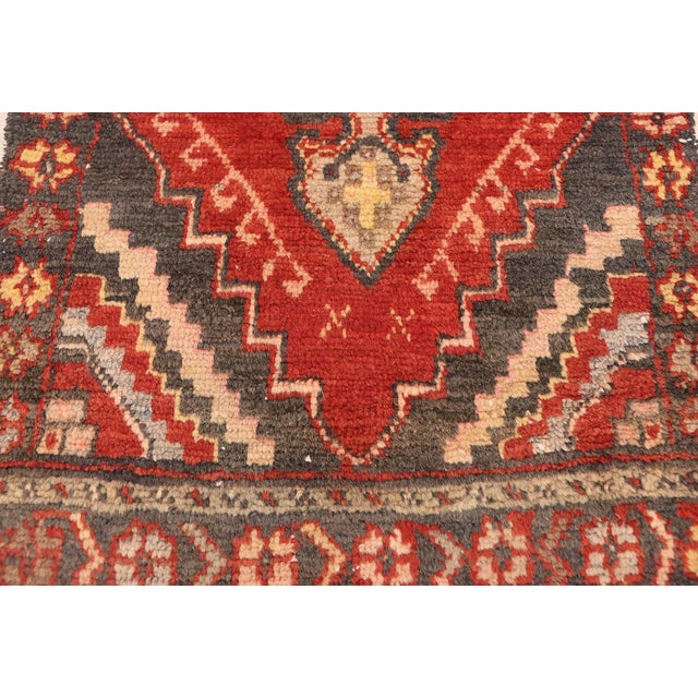 Vintage Turkish Yastik Rug - 01'08 X 02'10 For Sale - Image 4 of 8