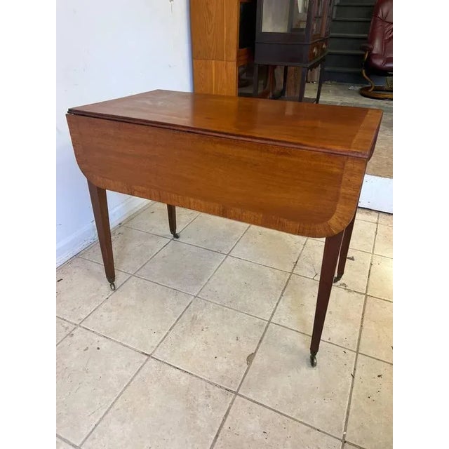 Antique 18th Century Federal Style Mahogany Inlaid One Drawer Pembroke Drop-Leaf Table. For Sale - Image 11 of 11