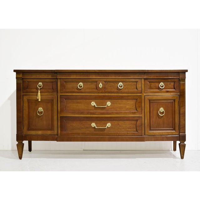 Thomasville Mid Century Transitional Credenza by Thomasville For Sale - Image 4 of 15