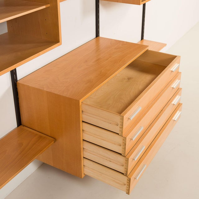 Three Bay Wall Unit in Beech from FM Møbler, 1970s For Sale - Image 11 of 18
