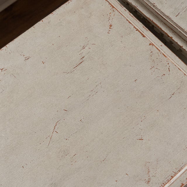 19th Century Swedish Pair of Chest of Drawers For Sale - Image 6 of 17