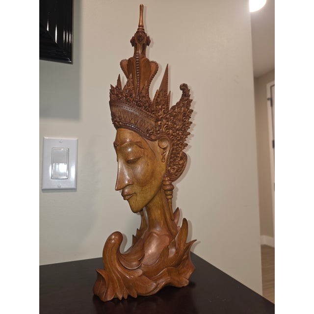 Monumental Mid-Century Balinese Modernist Teakwood Goddess Sita Bust For Sale - Image 4 of 12