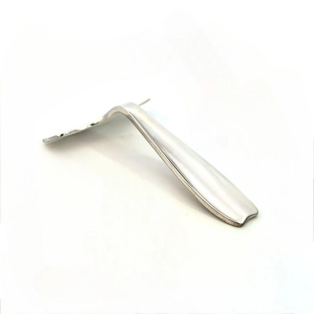 Traditional Tiffany & Co Estate Baby Food Pusher Sterling Silver For Sale - Image 3 of 6