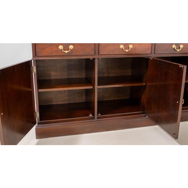 Stickley Three-Door Mahogany Chippendale Style Breakfront For Sale - Image 10 of 18