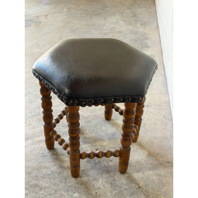 Black Leather Oak Ottoman With Nailhead Trim Spindle Legs Vintage Mid-Century Modern 1970s For Sale - Image 4 of 10