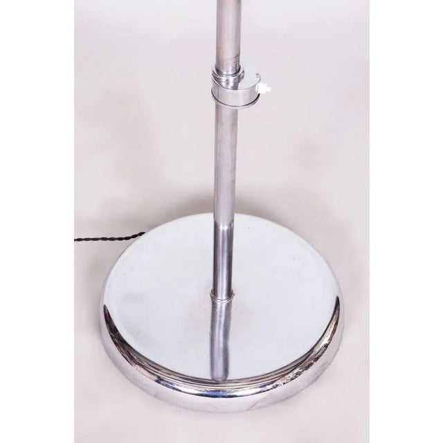 1930s Czech Adjustable Chrome Floor Lamp in Steel and Milk Glass, 1930s For Sale - Image 5 of 10