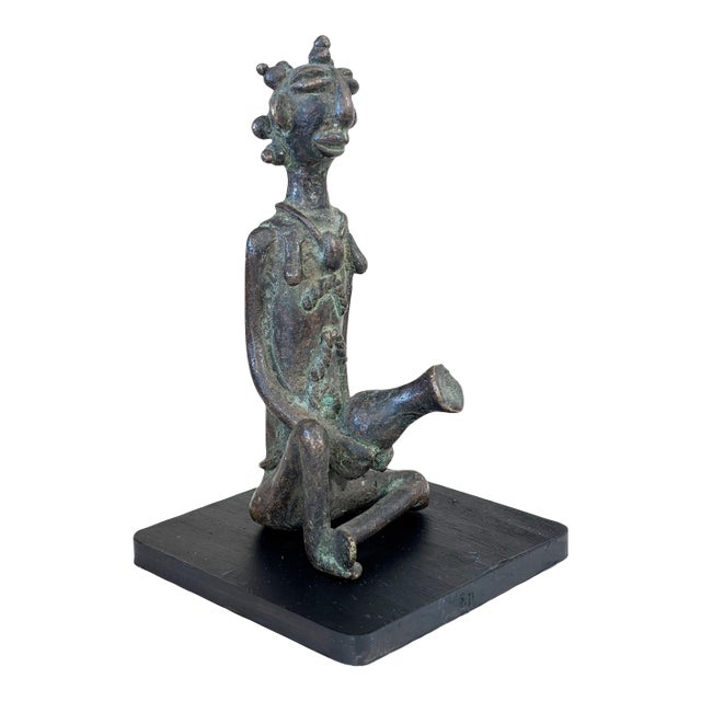 Superb Benin Bronze of a Seated Female Nigeria African 6.5" H on Stand For Sale