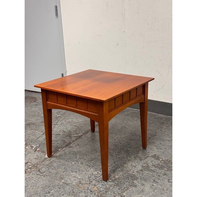 Traditional Circa 1999 Impressions by Thomasville Bridges Collection Side Table For Sale - Image 3 of 12