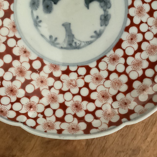 Antique Large Imari Scalloped Porcelain Polychrome Plate With Cherry Blossoms Flowers For Sale In Chicago - Image 6 of 12