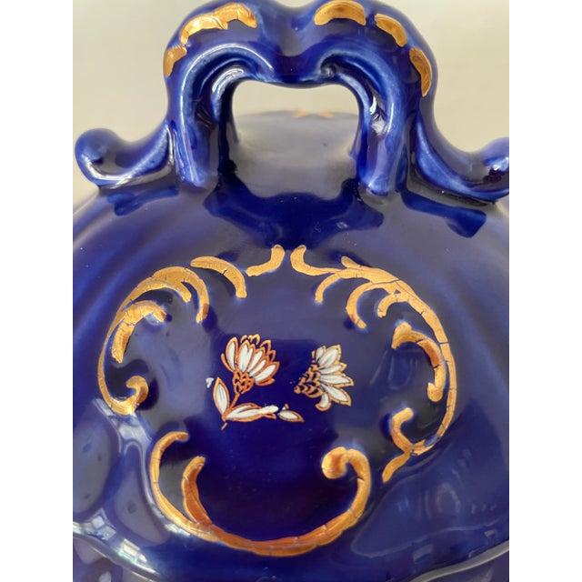Blue 1940s Vintage Hand-Painted Porcelain Soup/Sauce Tureen with Underplate - 2 Pieces For Sale - Image 8 of 10