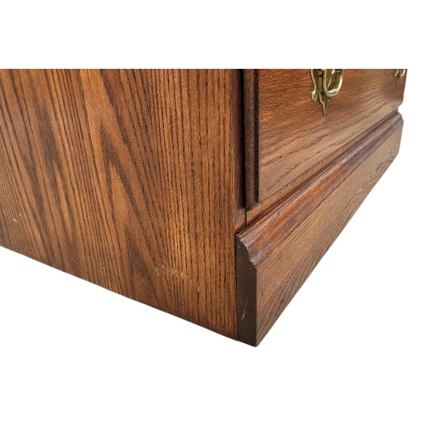 1980s Pennsylvania House Oak Chippendale Cabinet Display Hutch Shelf Chippendale A For Sale In Philadelphia - Image 6 of 17