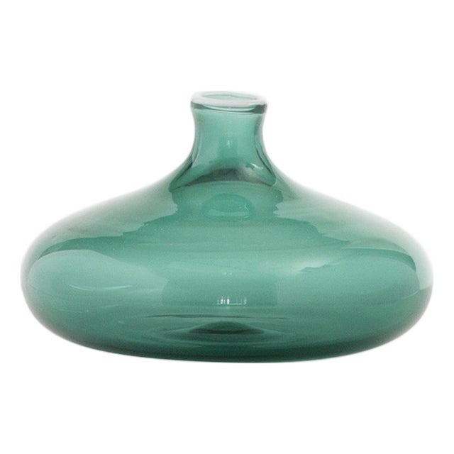 Un Fiore Vase 19 - Lake Green For Sale