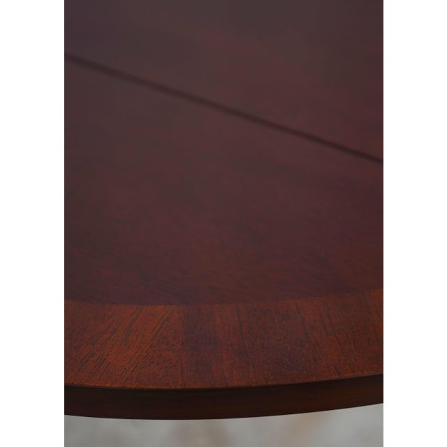 Pair of Baker Mahogany Drop Leaf Pembroke Tables For Sale In Philadelphia - Image 6 of 18