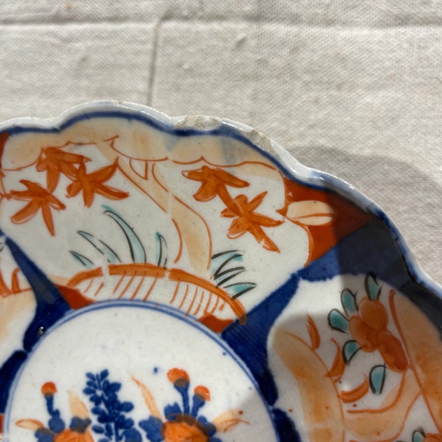 Japanese 19th Century Imari Plate For Sale - Image 3 of 4