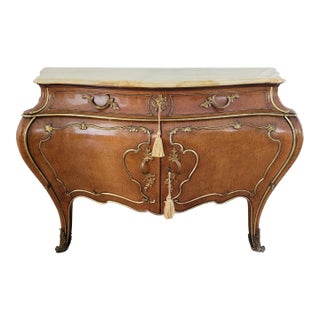 Late 19th Century French Amboyna Bombé Commode With Marble Top & Gilt-Bronze Mounts, Circa 1890 For Sale