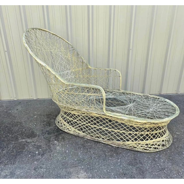 Mid-Century Modern Vintage Spun Fiberglass Chaise Lounge Attributed to Russell Woodard , Mid-Century Modern For Sale - Image 3 of 11