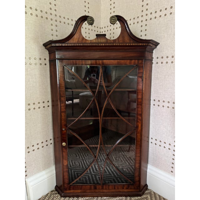 Late 18th Century Georgian Mahogany Hanging Corner Cupboard With a Glass Front For Sale - Image 5 of 6