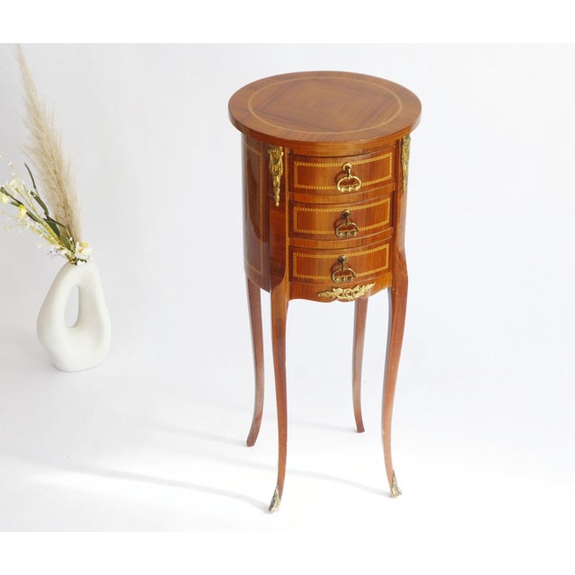 French Oval Louis XV Style Side Table, 1950s For Sale - Image 3 of 9
