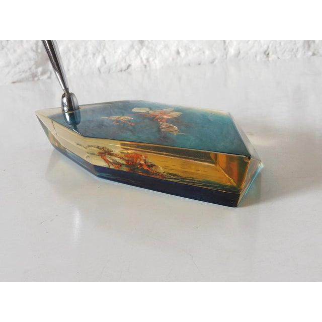 Plastic Mid-Century Modern Resin Desk Set with Marine Inclusion, 1960s For Sale - Image 7 of 9