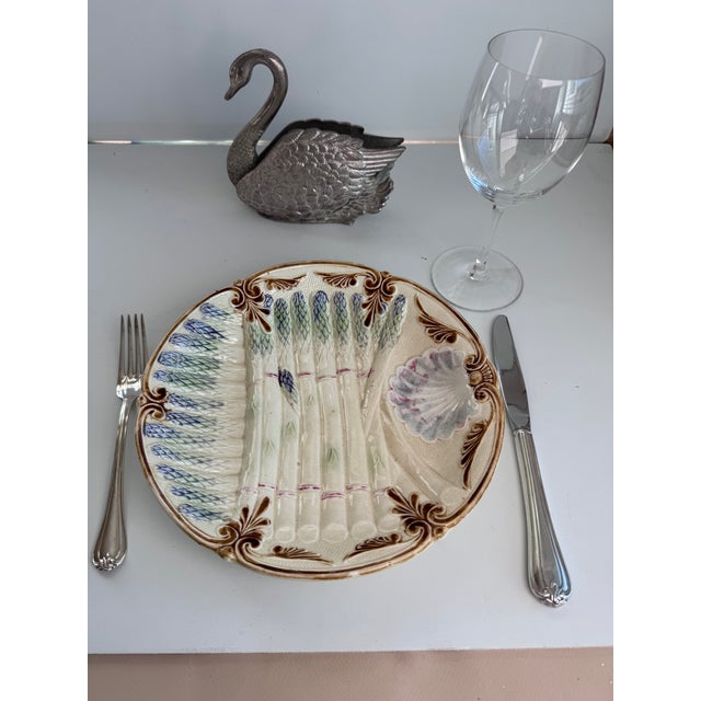 French Barbotine Majolica Asparagus Plate With Shell Sauce Well For Sale - Image 11 of 11