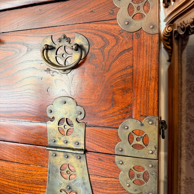 Late 19th Century Antique Korean Wedding Chest With Fish Lock For Sale - Image 5 of 8