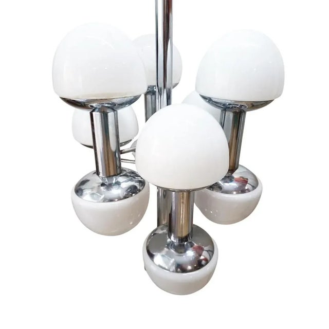 Large Vintage Space Age Lamp, 1960s, in Very Good conditions. Designed 1960 to 1969 Up to 250V (Europe/UK Standard).The...