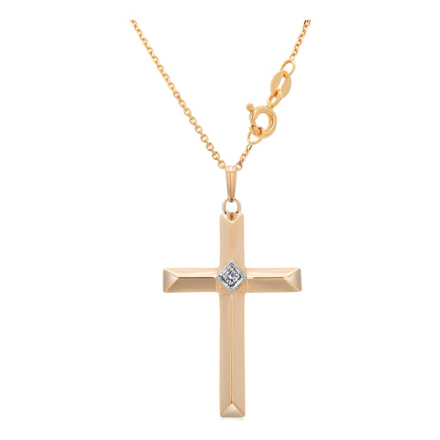 14k Yellow Gold Cross Pendant With Diamond and Chain For Sale