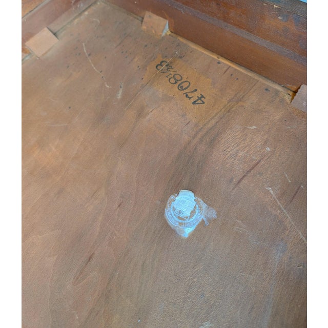 Brown Vintage Hekman Leather Top Inlaid Federal Style Coffee Table For Sale - Image 8 of 9