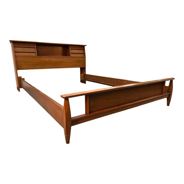 Mid-Century Modern Walnut Queen Bed Frame For Sale