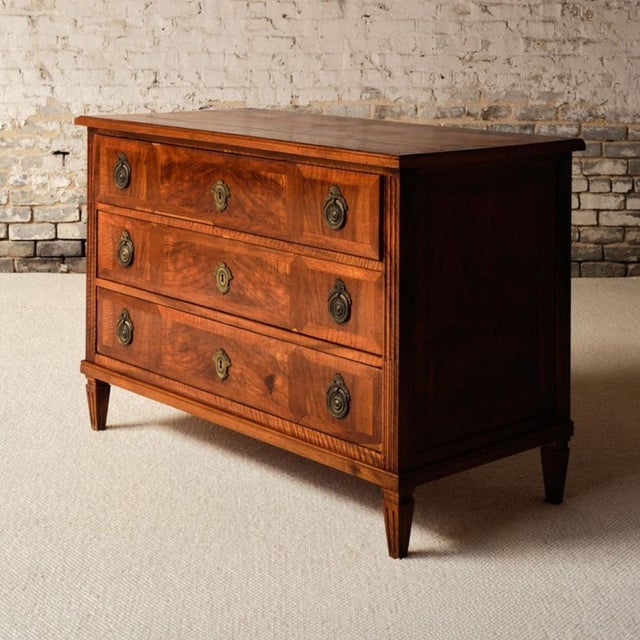 French 18th Century French Alsace Walnut Commode For Sale - Image 3 of 13