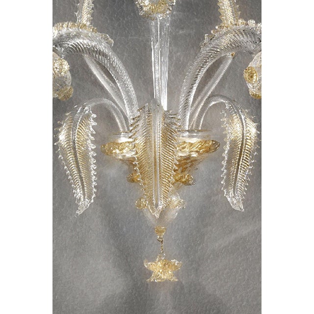 Mid-Century Modern Luxury Italian Clear and Gold-Leaf Wall Sconce R With Flowers and Leaves Murano Glass For Sale - Image 3 of 5
