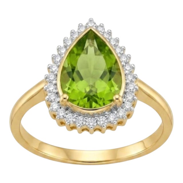 Natural Diamond 0.25cts & Peridot 2.80cts Ring in 18k Gold For Sale