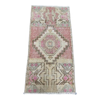 Turkish Yastik Rug 1'4" x 2'9" For Sale