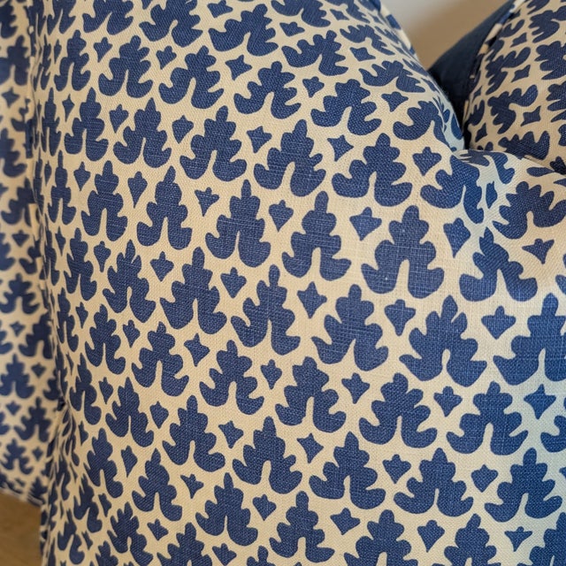 Quadrille Volpi Pillows in New Navy - Pair For Sale - Image 4 of 5