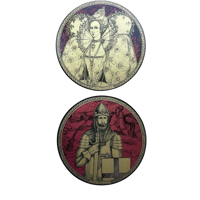 This set of VTG 6 Kings & 1 Queen Coasters Trivets features a round shape with a medium size and a distressed finish,...