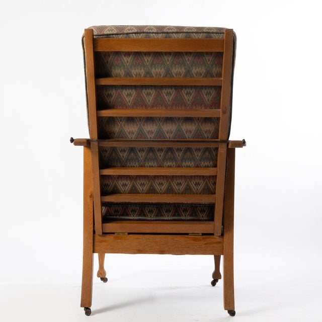 American Late 19th Century Antique Oak Morris Chair For Sale - Image 3 of 9