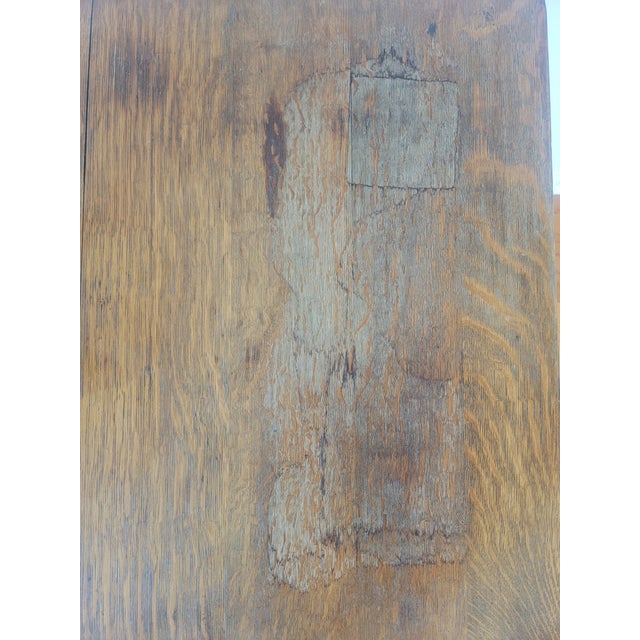 Early 20th-Century Oak Square Parlor Table With Lower Shelf For Sale - Image 9 of 12