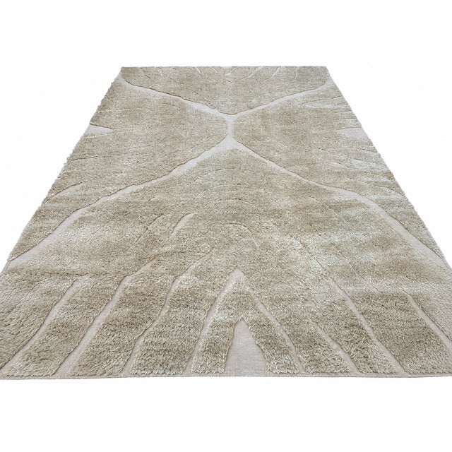 Rh Tarras Wool Rug – 10' × 14' Wheat | 100% Hand-Spun Wool | Hand-Knotted | Sculptural High-Low Texture For Sale - Image 17 of 18