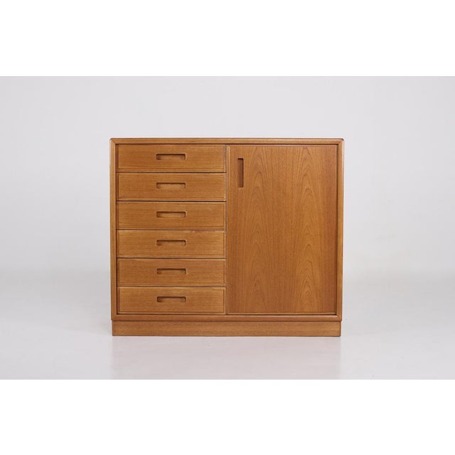 Mid-Century Modern Scandinavian Teak Sideboard, 1970s For Sale - Image 3 of 7