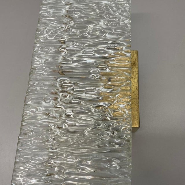 Large Vintage Hollywood Regency Ice Glass Wall Light by J.T. Kalmar, 1950s For Sale - Image 11 of 18
