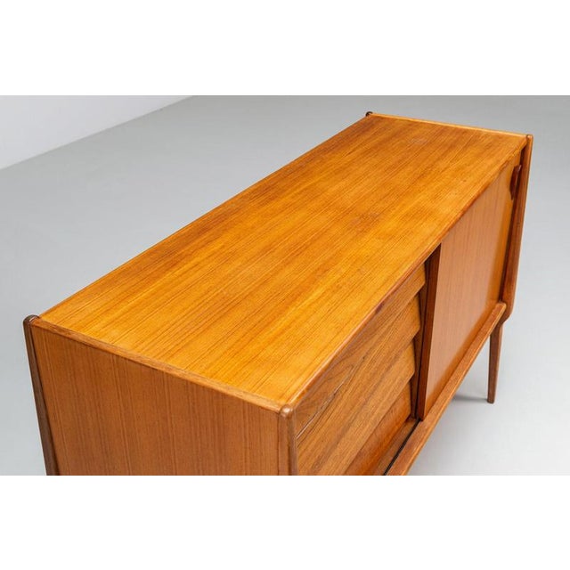 Wood Small Sideboard in Walnut from Bosteels, Belgium, 1960 For Sale - Image 7 of 18