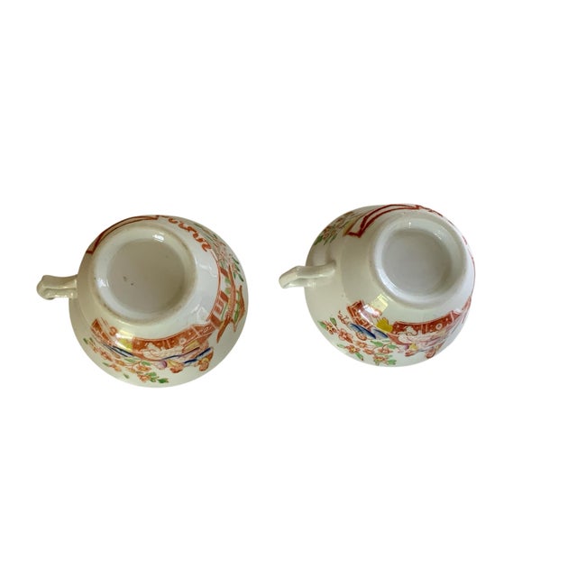 Early 19th Century Antique Hilditch & Son Chinoiserie Porcelain Teacups Pair Made in Staffordshire - a Pair For Sale - Image 5 of 5
