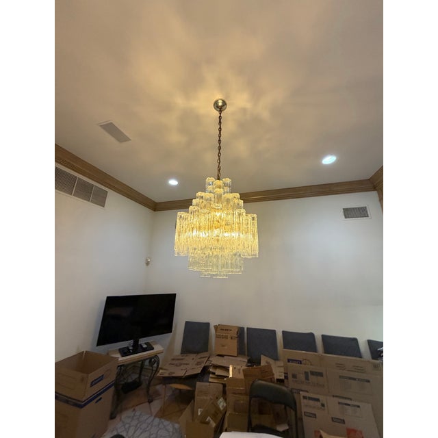Transparent Vintage Mid Century Modern Italian Murano Style Glass Chandelier For Sale - Image 8 of 9